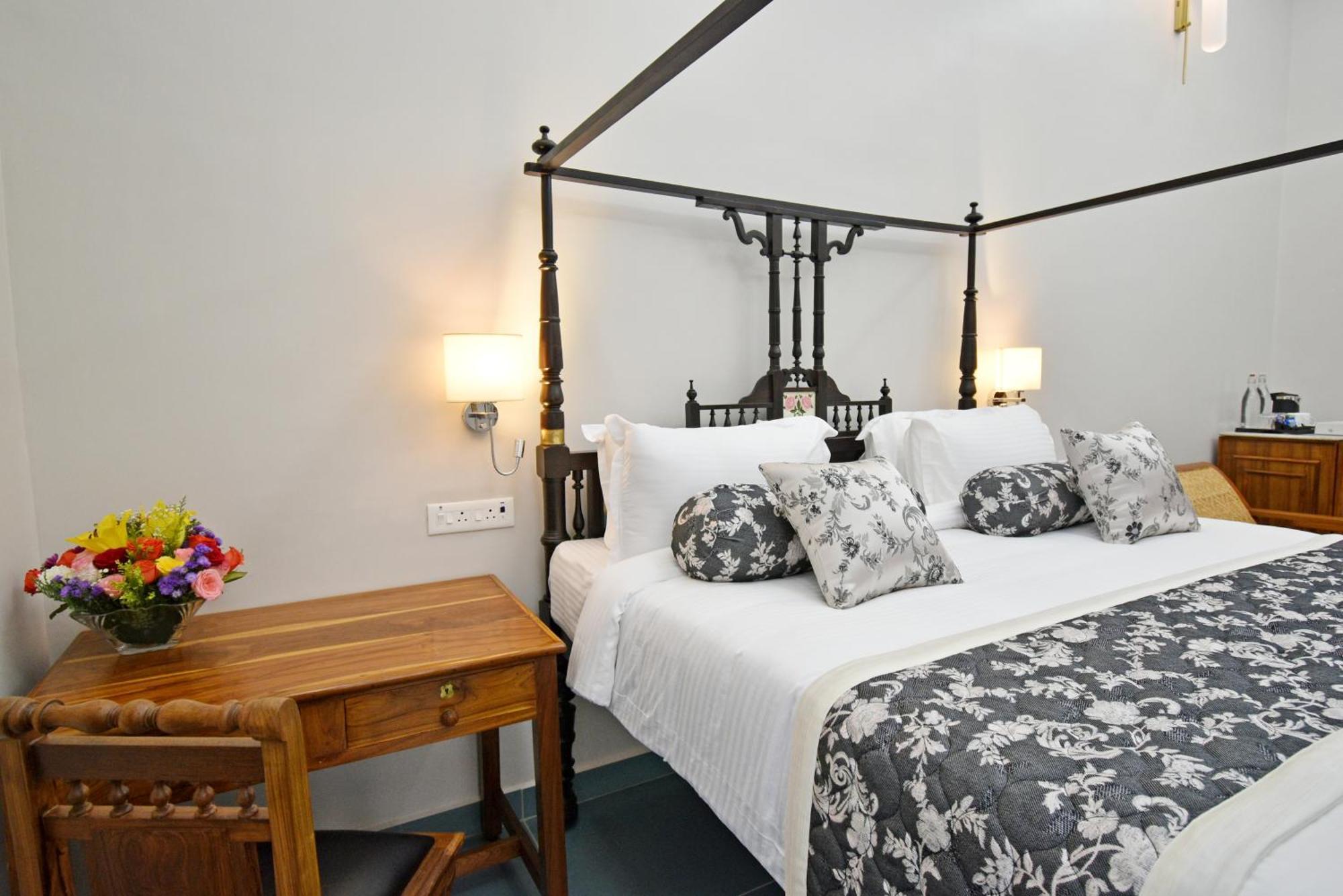 Le Colonial Suites Puducherry Zewnętrze zdjęcie