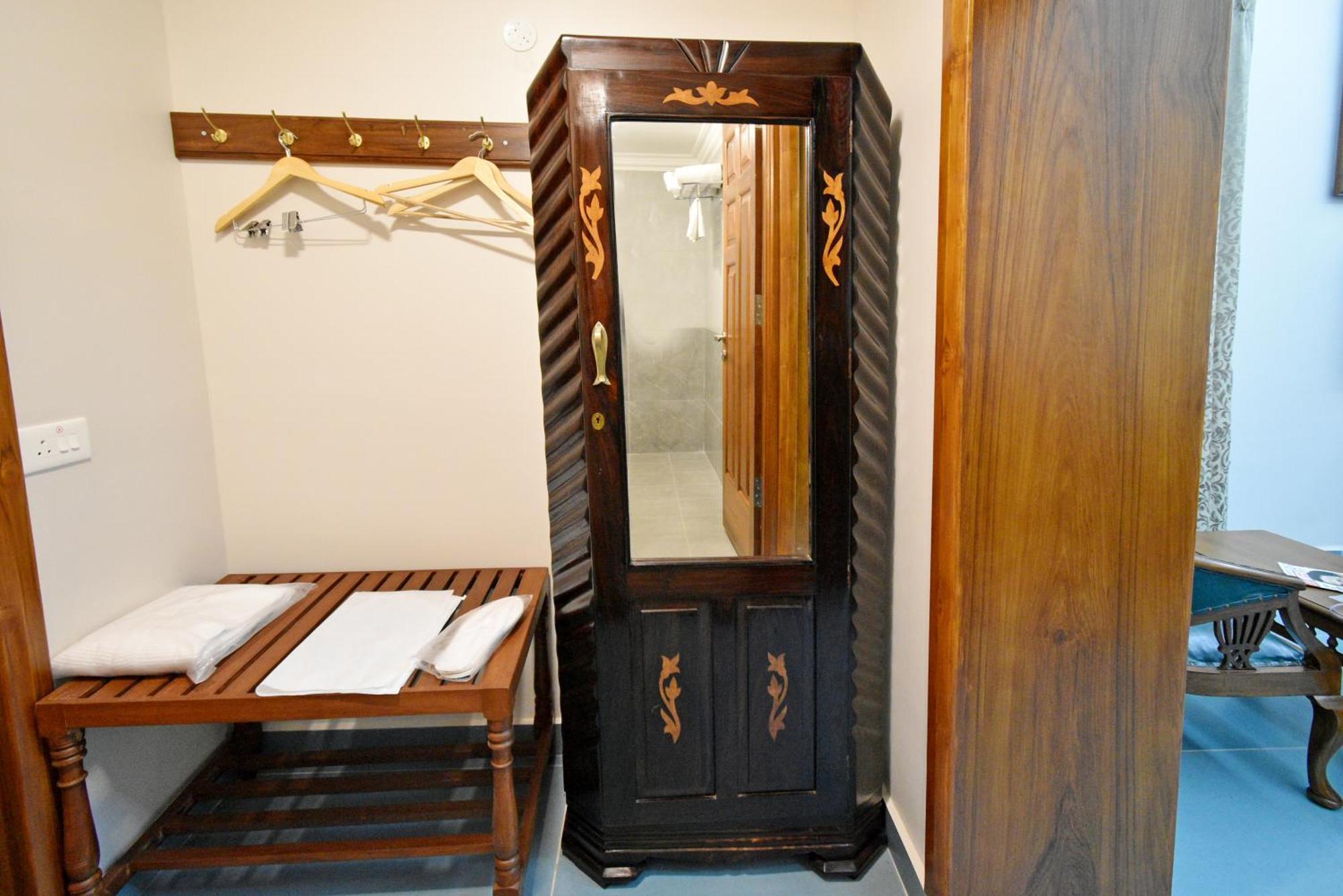 Le Colonial Suites Puducherry Zewnętrze zdjęcie