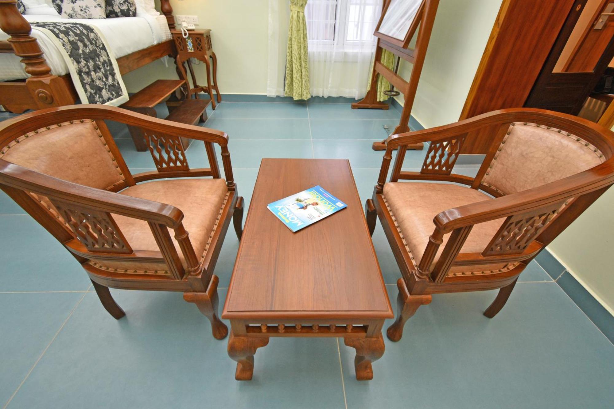 Le Colonial Suites Puducherry Zewnętrze zdjęcie
