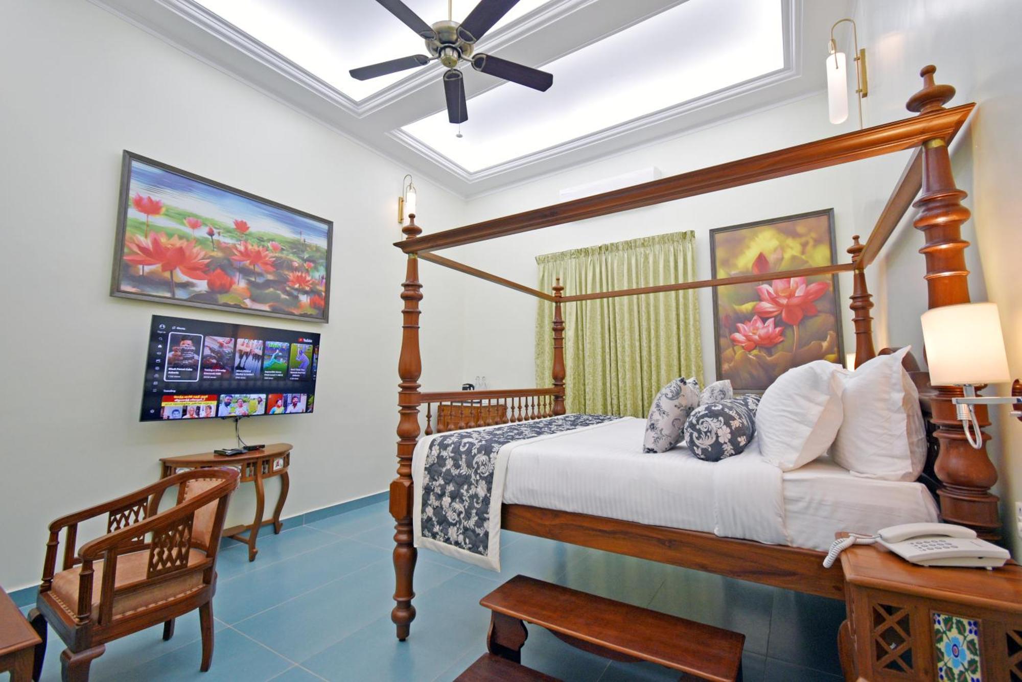 Le Colonial Suites Puducherry Zewnętrze zdjęcie