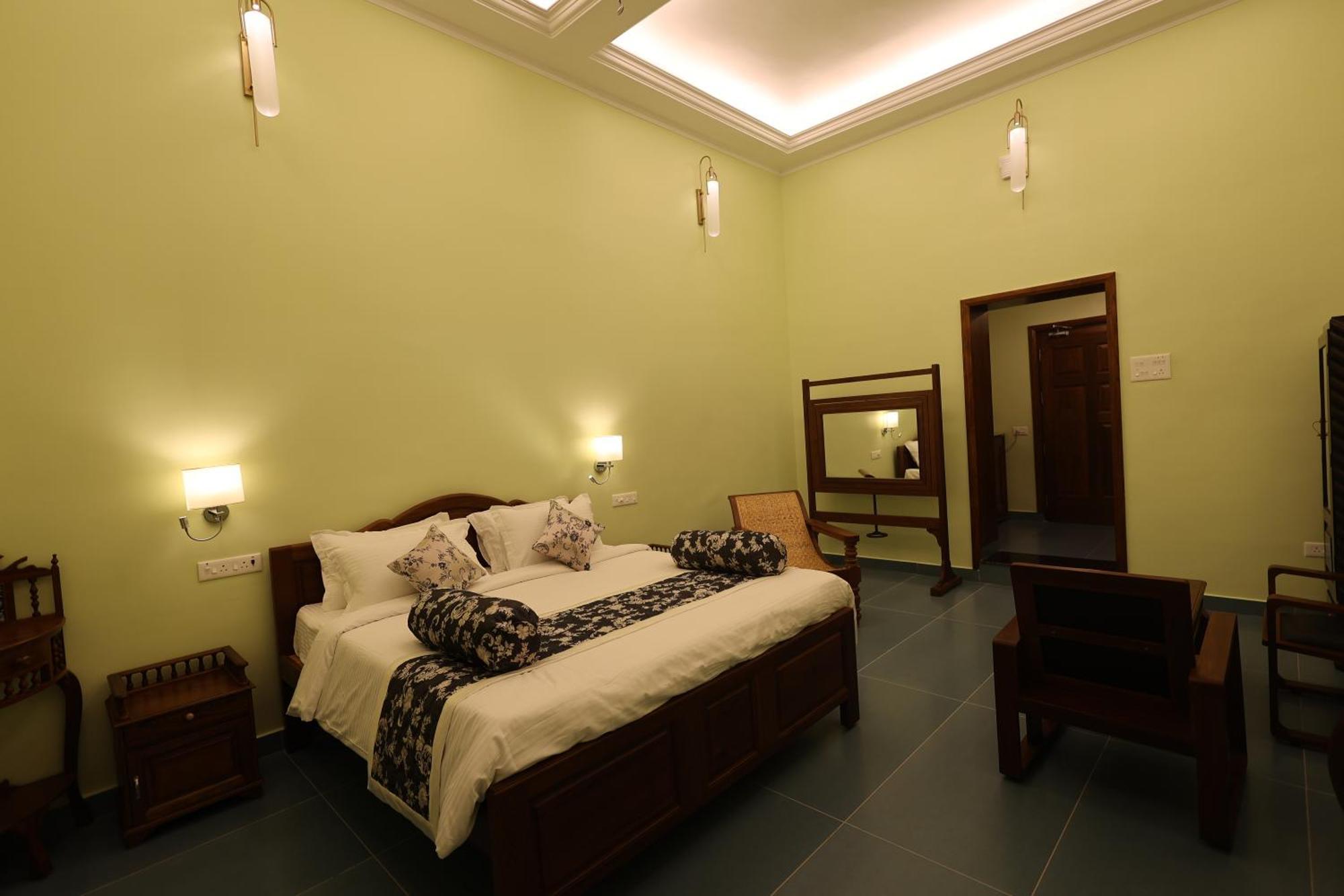 Le Colonial Suites Puducherry Zewnętrze zdjęcie